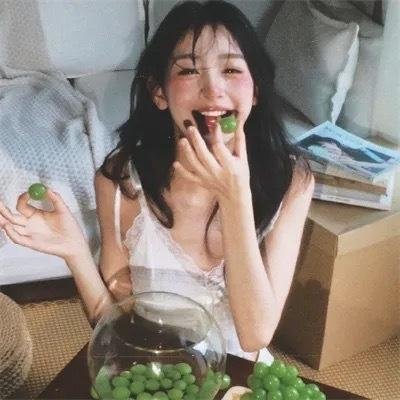 失忆𠝹女王